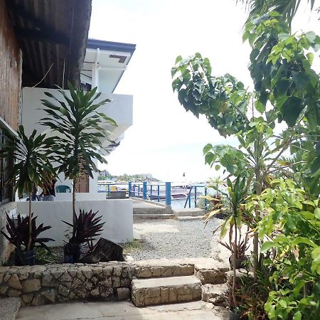 Nost Cottages Lapu-Lapu City Exteriör bild