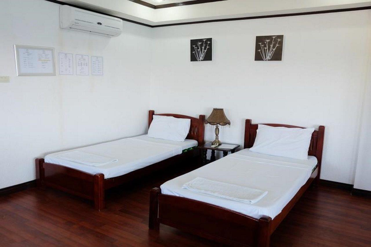 Nost Cottages Lapu-Lapu City Exteriör bild