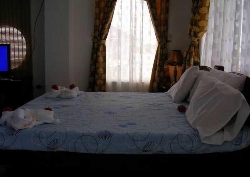Nost Cottages Lapu-Lapu City Exteriör bild