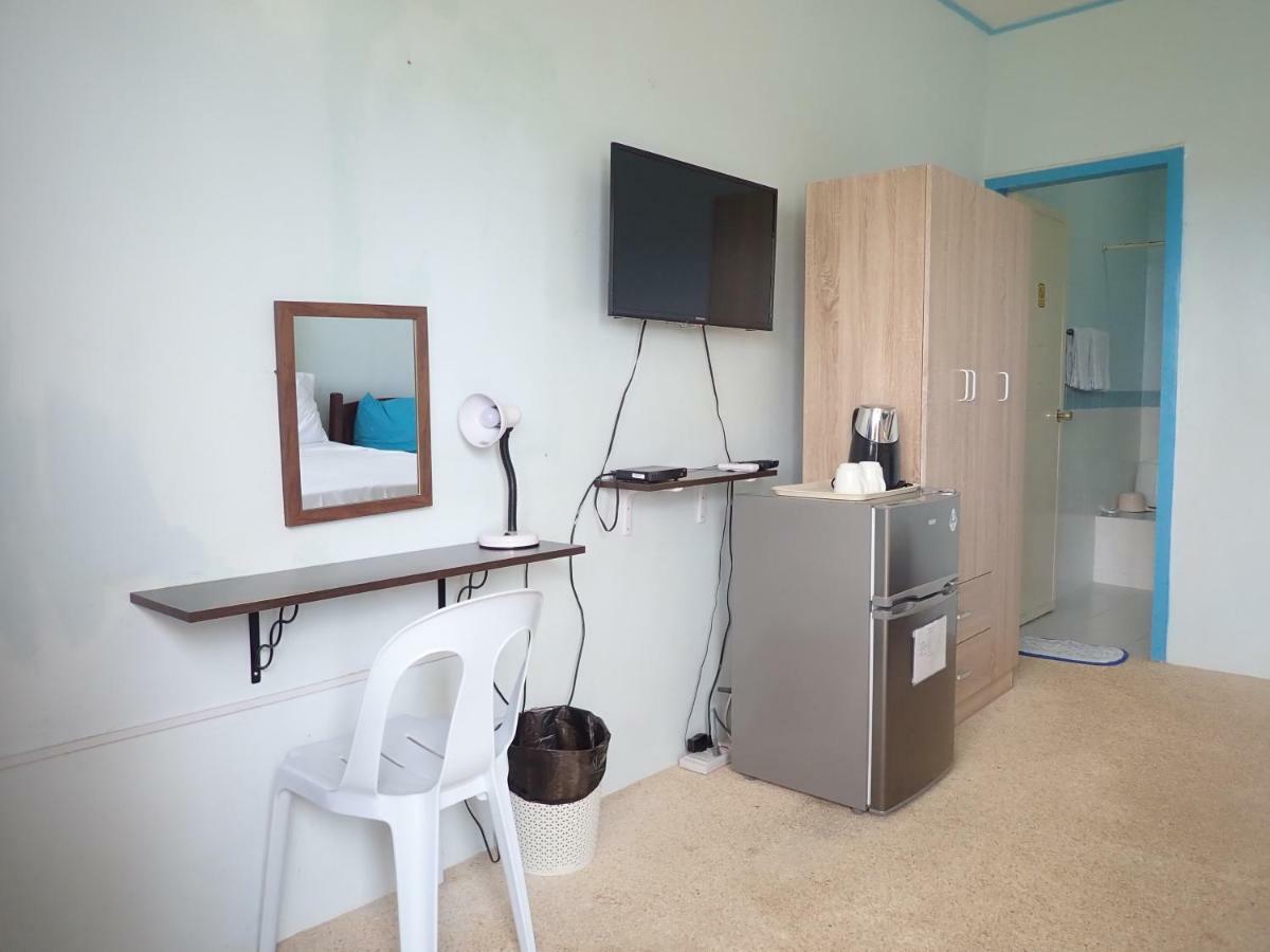 Nost Cottages Lapu-Lapu City Exteriör bild