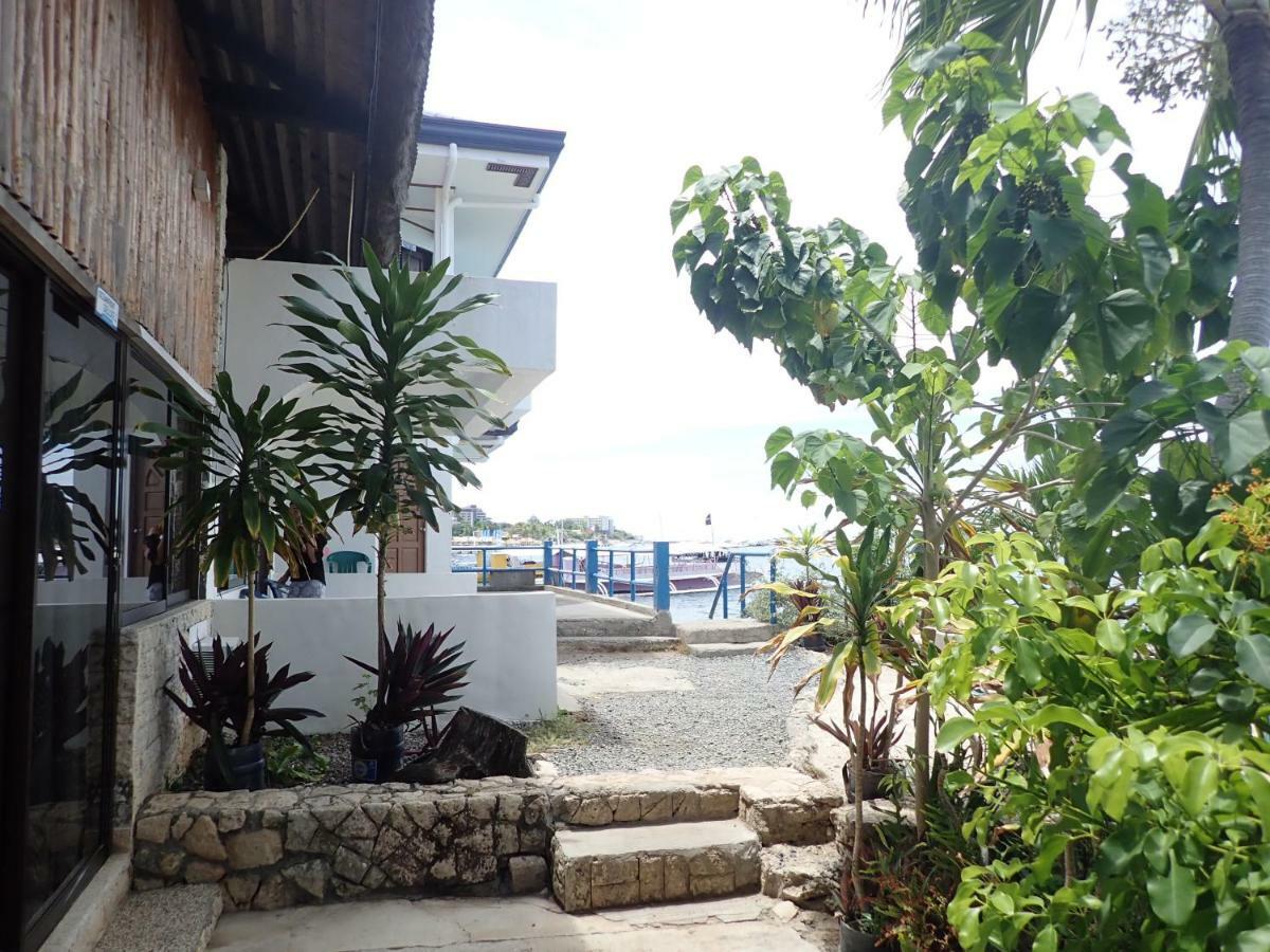 Nost Cottages Lapu-Lapu City Exteriör bild