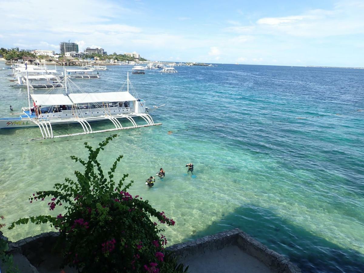 Nost Cottages Lapu-Lapu City Exteriör bild