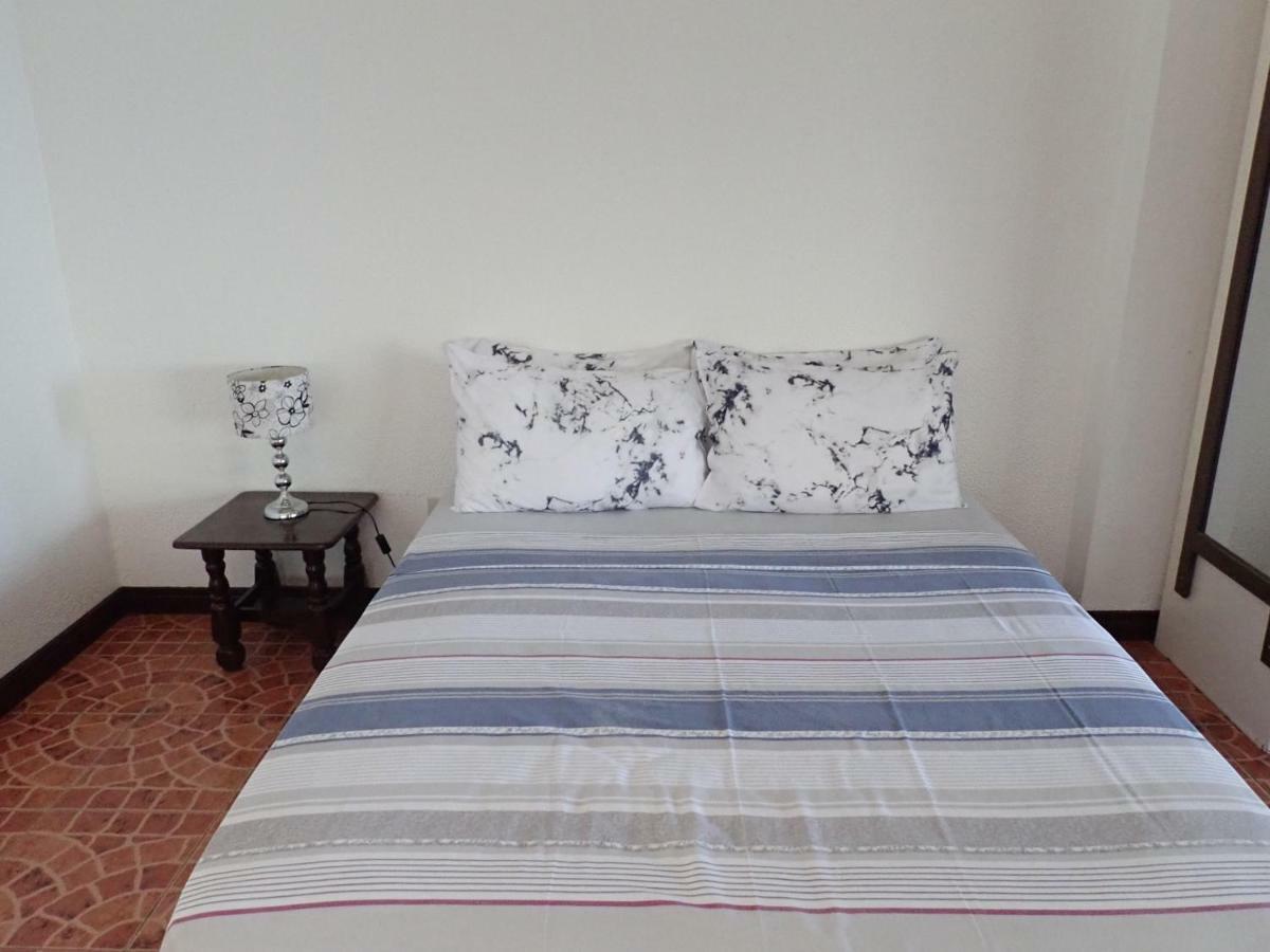 Nost Cottages Lapu-Lapu City Exteriör bild