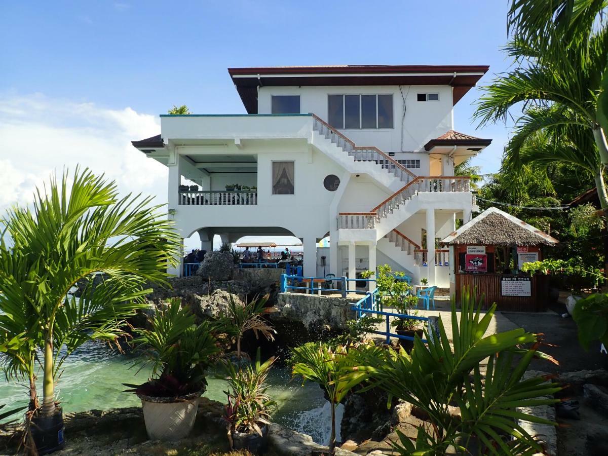 Nost Cottages Lapu-Lapu City Exteriör bild