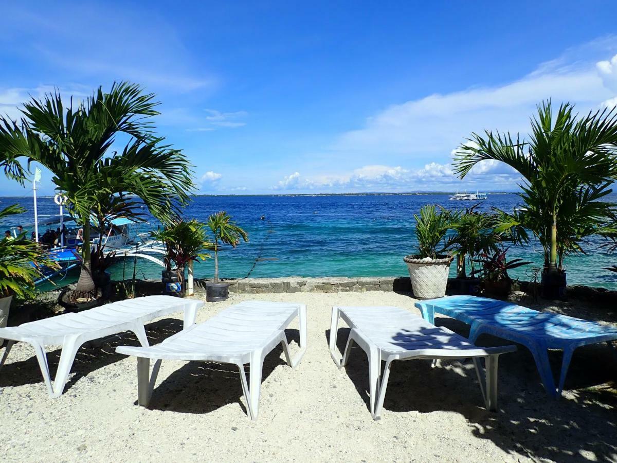 Nost Cottages Lapu-Lapu City Exteriör bild
